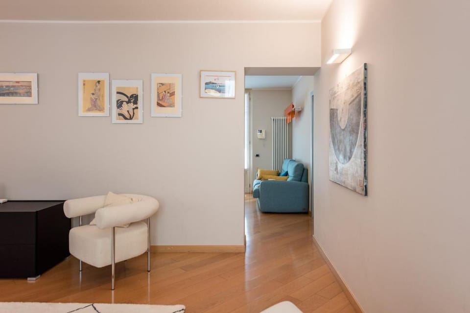 239sqm in Centro near Duomo with Garage and 12 Seats Apartment in Como