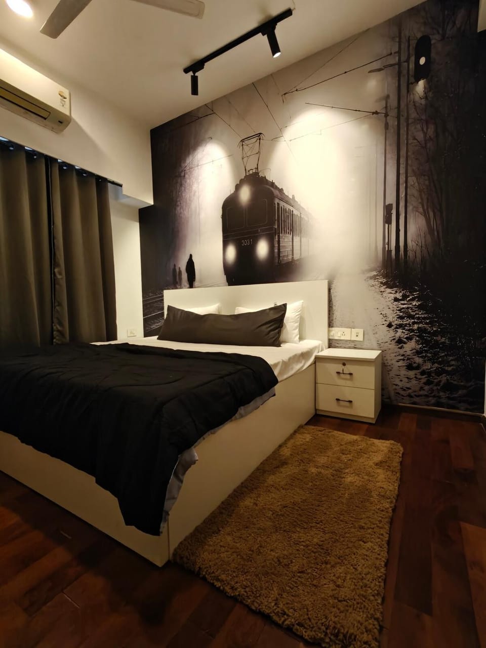 It's Black & White Apartment in Mumbai