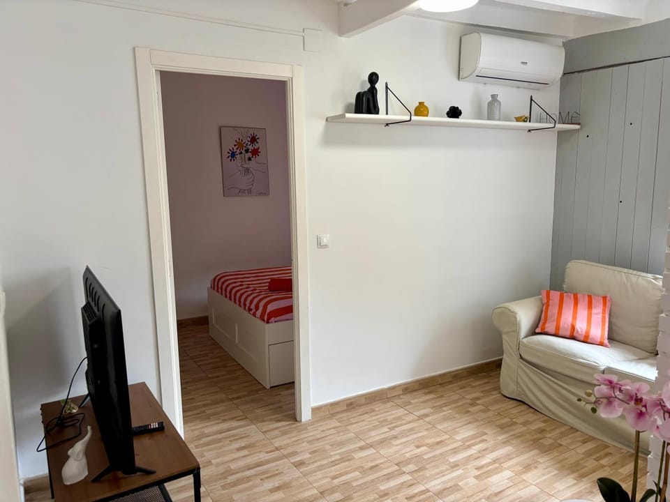 Hermoso bajo con entrada independiente Apartment in Tarragona