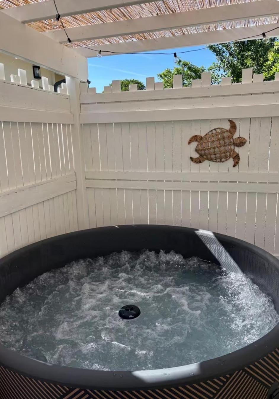 Hot Tub, Spa and wellness centre/facilities
