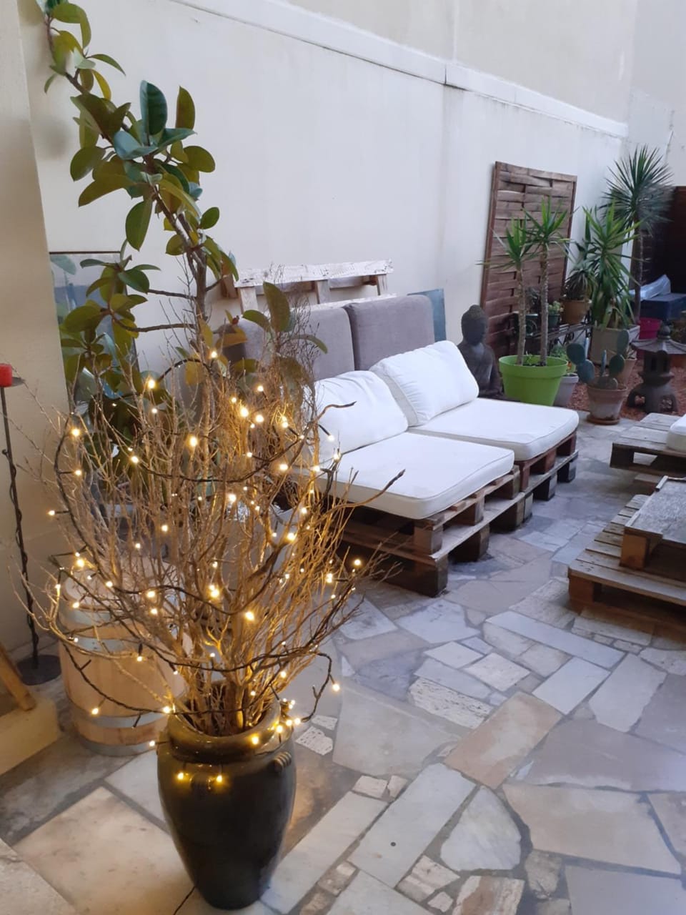 Grand Studio Terrasse Proche Palais des Festivals Apartment in Cannes