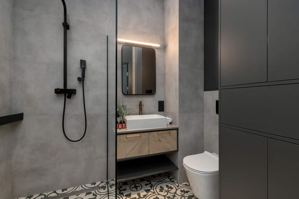 Shower, Toilet, Bathroom, towels