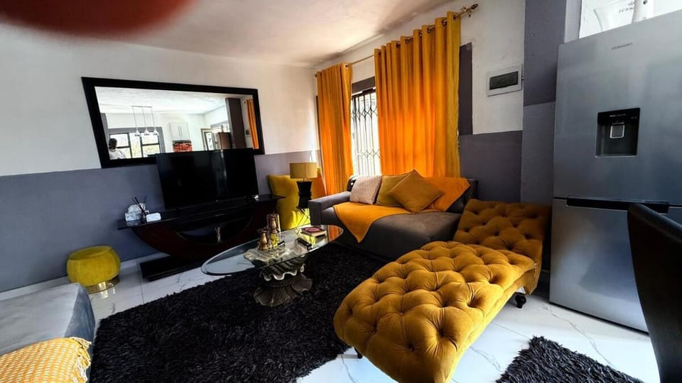 Luxurious Home In Pretoria Apartment in Pretoria
