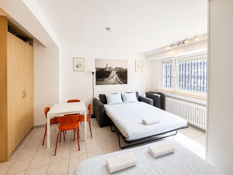 Living room, Photo of the whole room, Bedroom, room service, room service