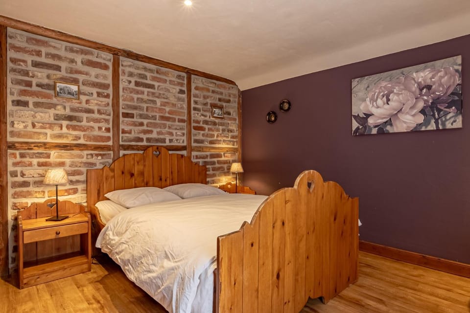 Les Vieilles Pierres House in Belgium