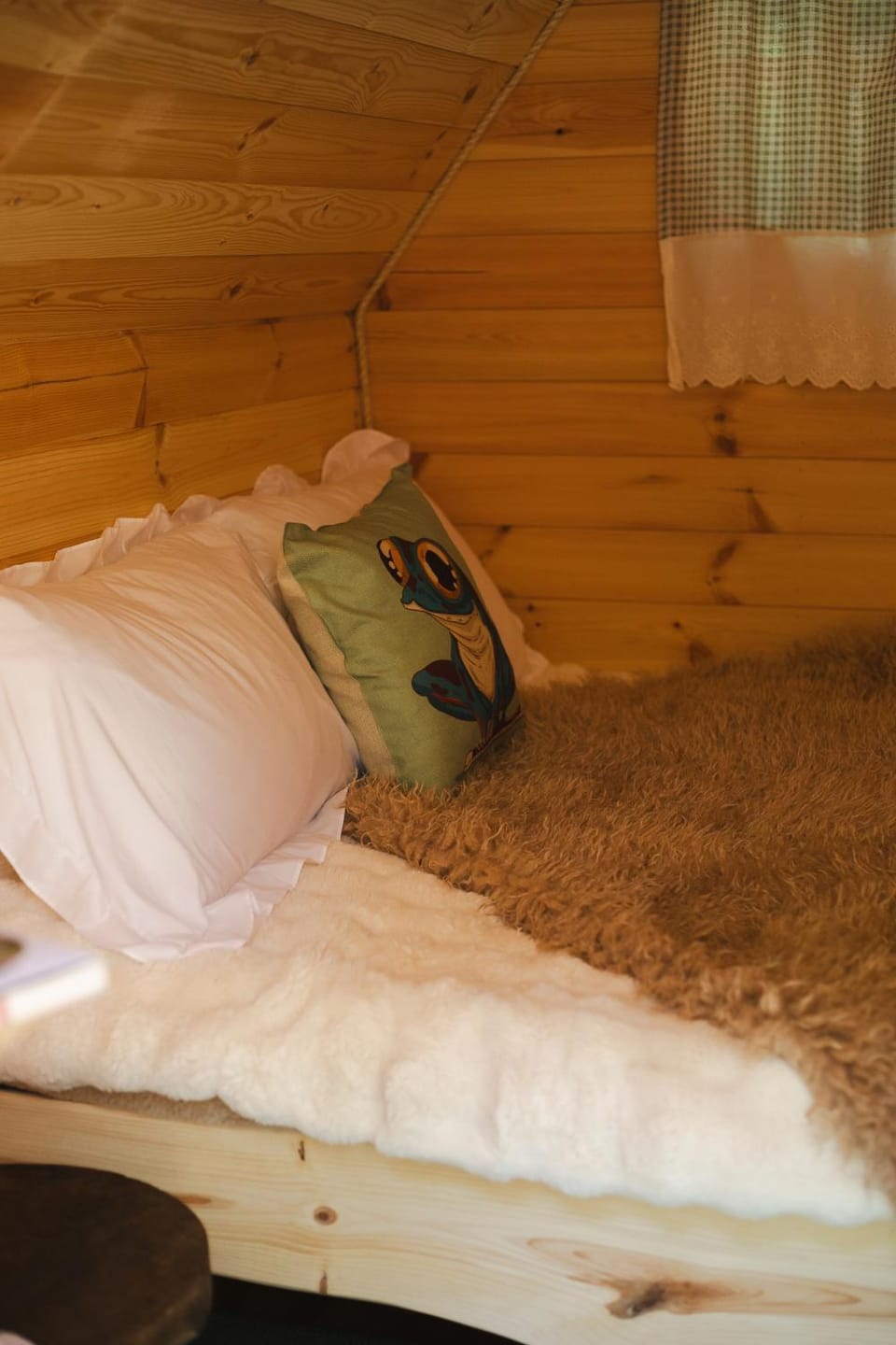 Cabane Froggyroom Bed and Breakfast in Nouvelle-Aquitaine