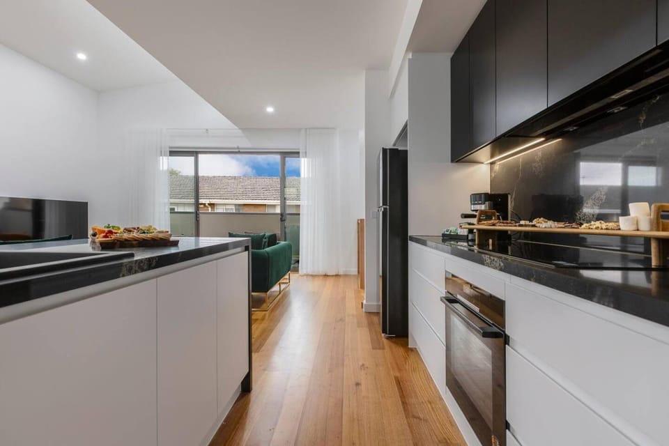 Modern 3BR Opposite Heritage Train Museum House in Williamstown