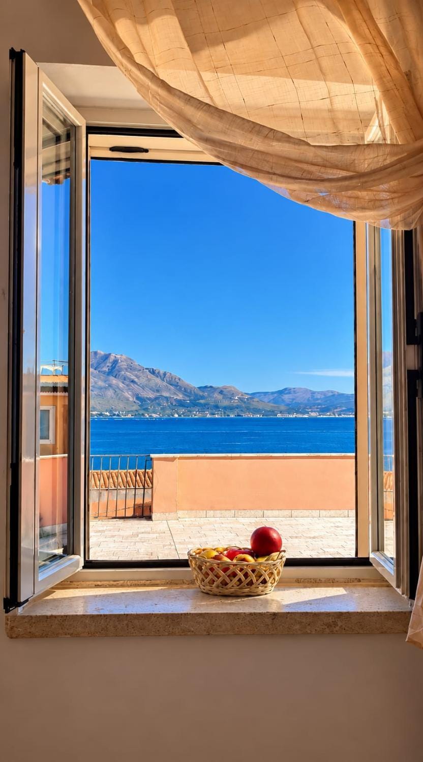 Day, Natural landscape, View (from property/room), Balcony/Terrace, Dining area, Food, Mountain view, Sea view