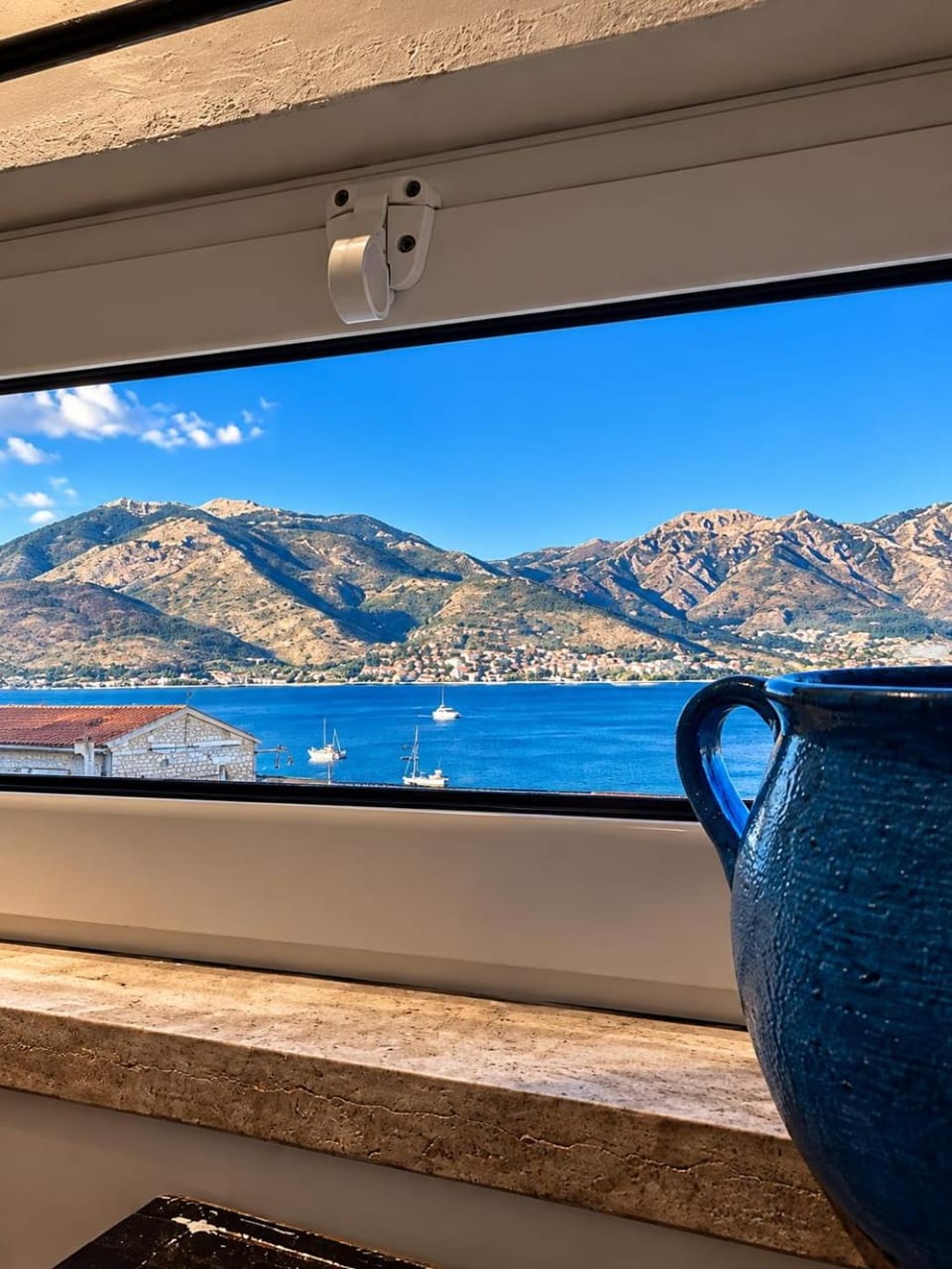 Day, Natural landscape, View (from property/room), Balcony/Terrace, Mountain view, Sea view