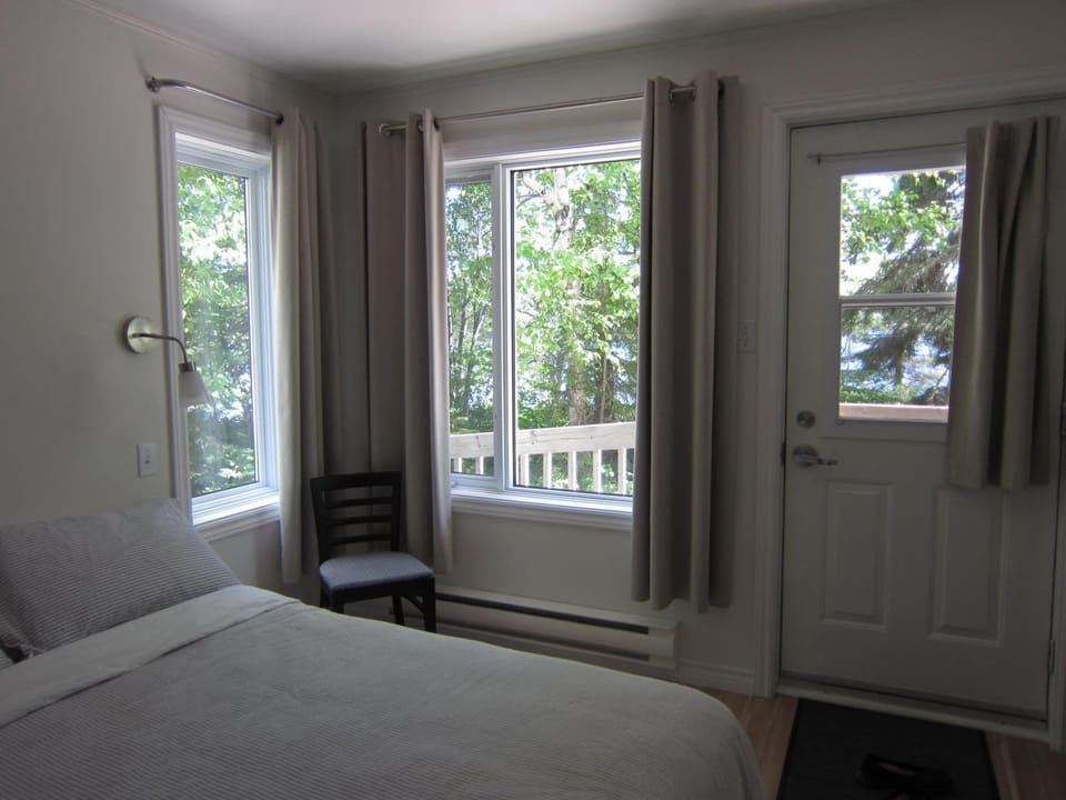 Auberge Île du Repos Hotel in Quebec