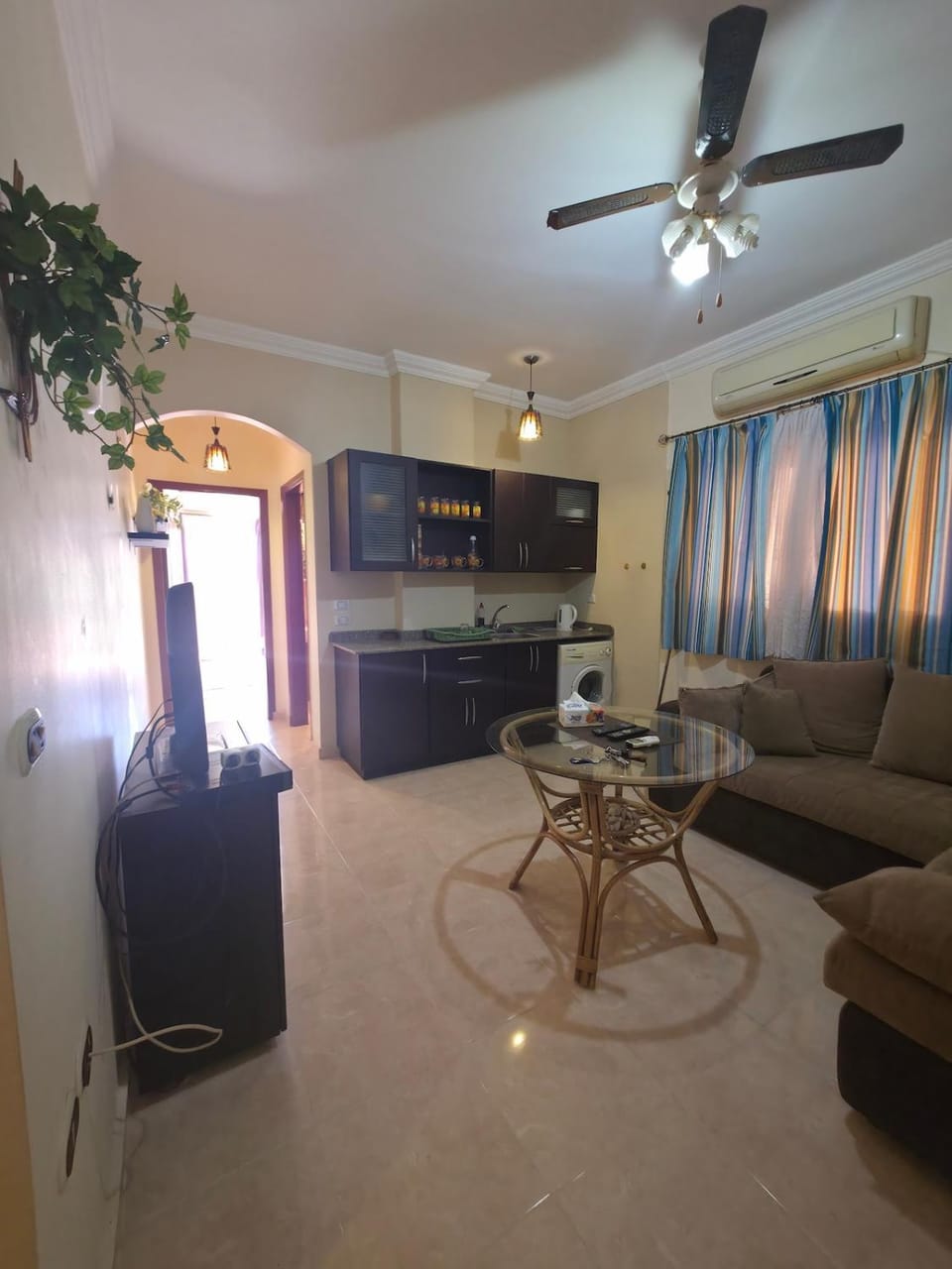 TV and multimedia, Kitchen or kitchenette, Living room, Dining area