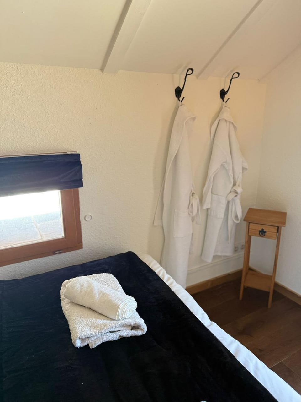 3 Bed Stunning Mazot Slopeside Newly Renovated Inn in Occitanie