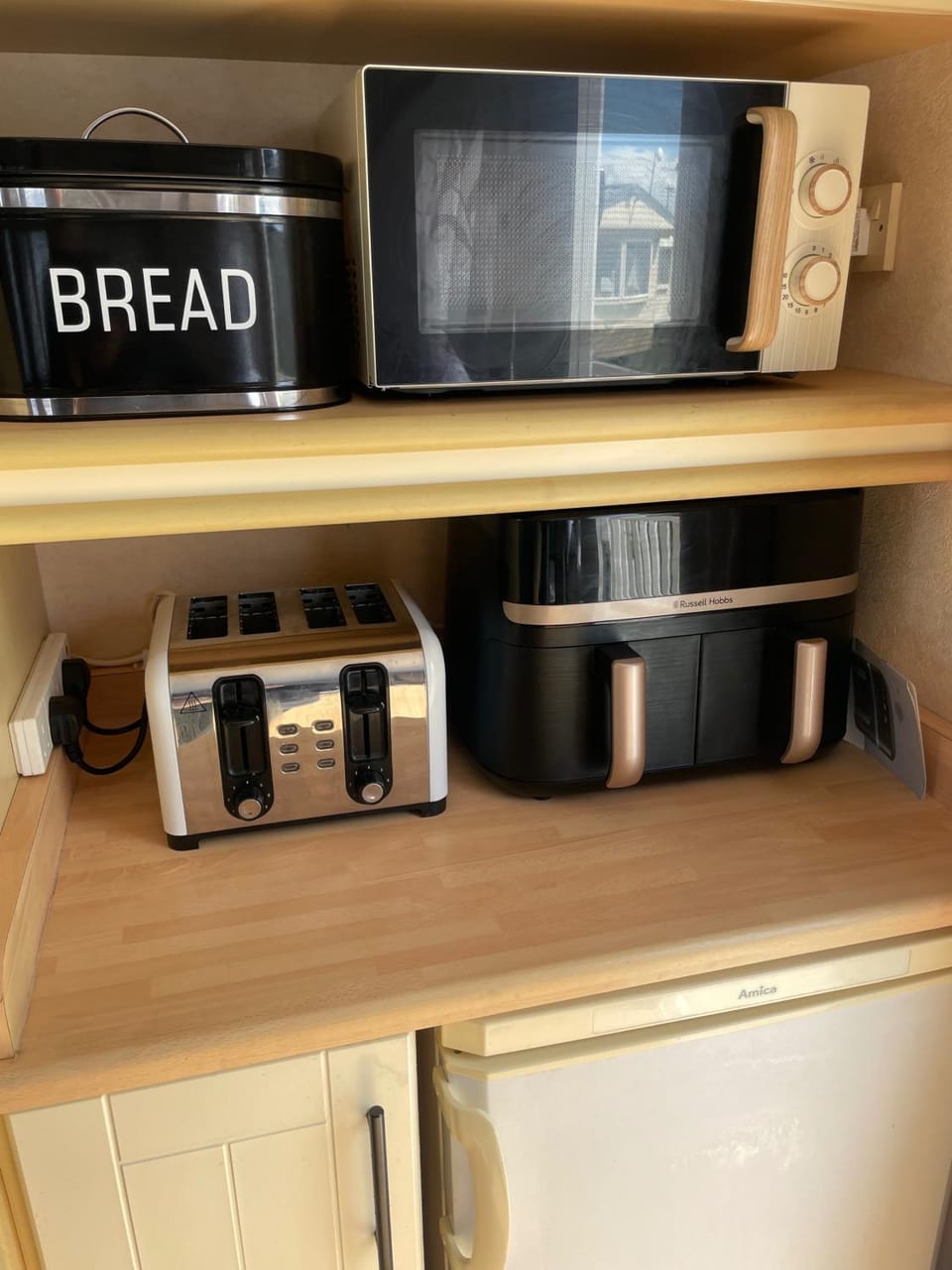 Caravan Sleeps 8 - Parking Pet Friendly House in Chapel Saint Leonards