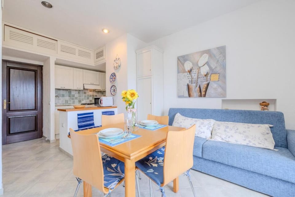 Tavolara Suite Sea View - Beach 1 Min Apartment in Sardinia