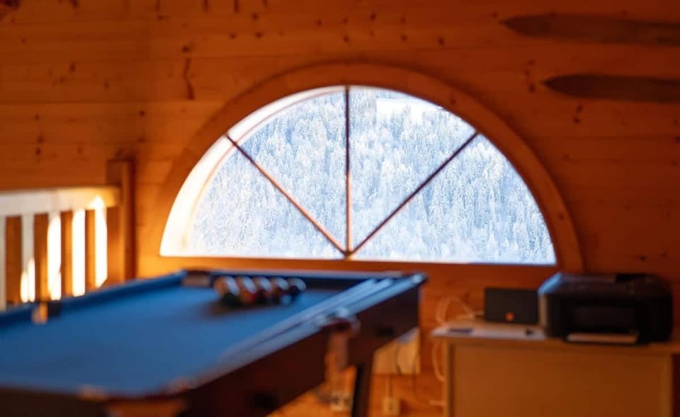 Mountain Chalet with Panoramic Views Sleeps 9 Chalet in Les Gets