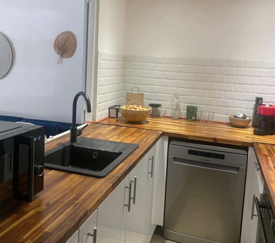 Apartment with private pool near Jourdan Park Apartment in Aix-en-Provence