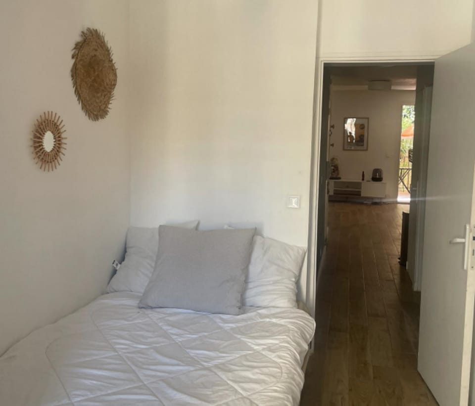Apartment with private pool near Jourdan Park Apartment in Aix-en-Provence