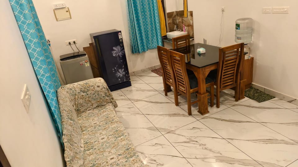 SONISH Home 2 House in Kochi