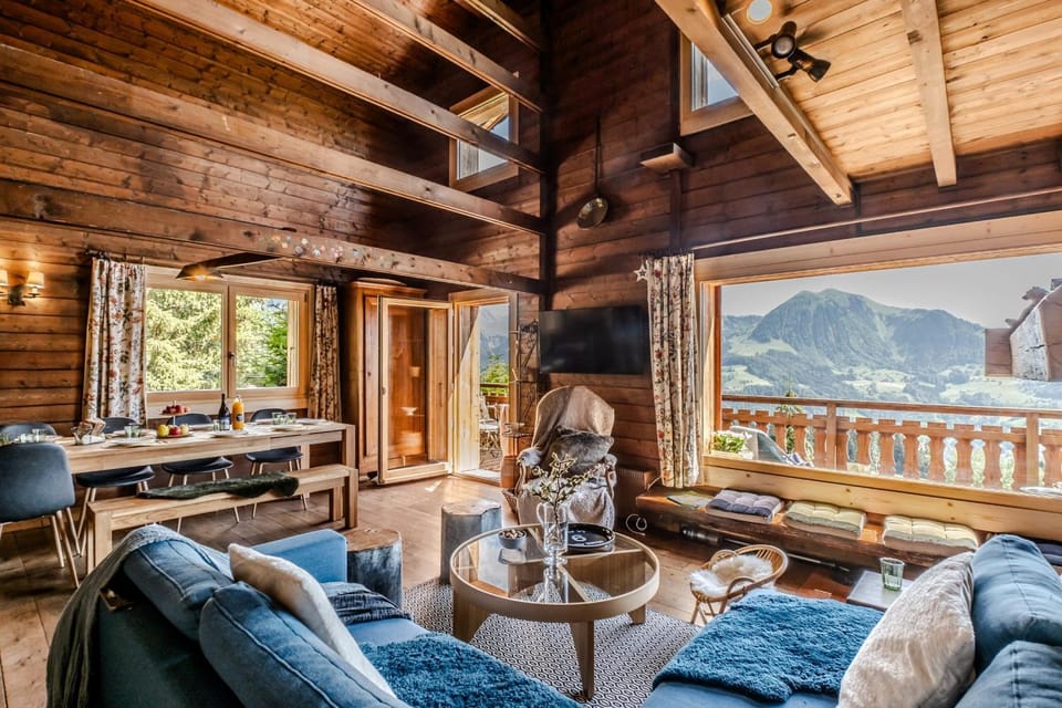 Slow Chalet Archange Breathtaking Alpine Views Authentic 4min from slopes Chalet in Manigod