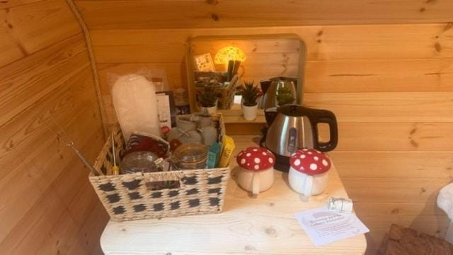 Cabane Mushroom Bed and Breakfast in Nouvelle-Aquitaine