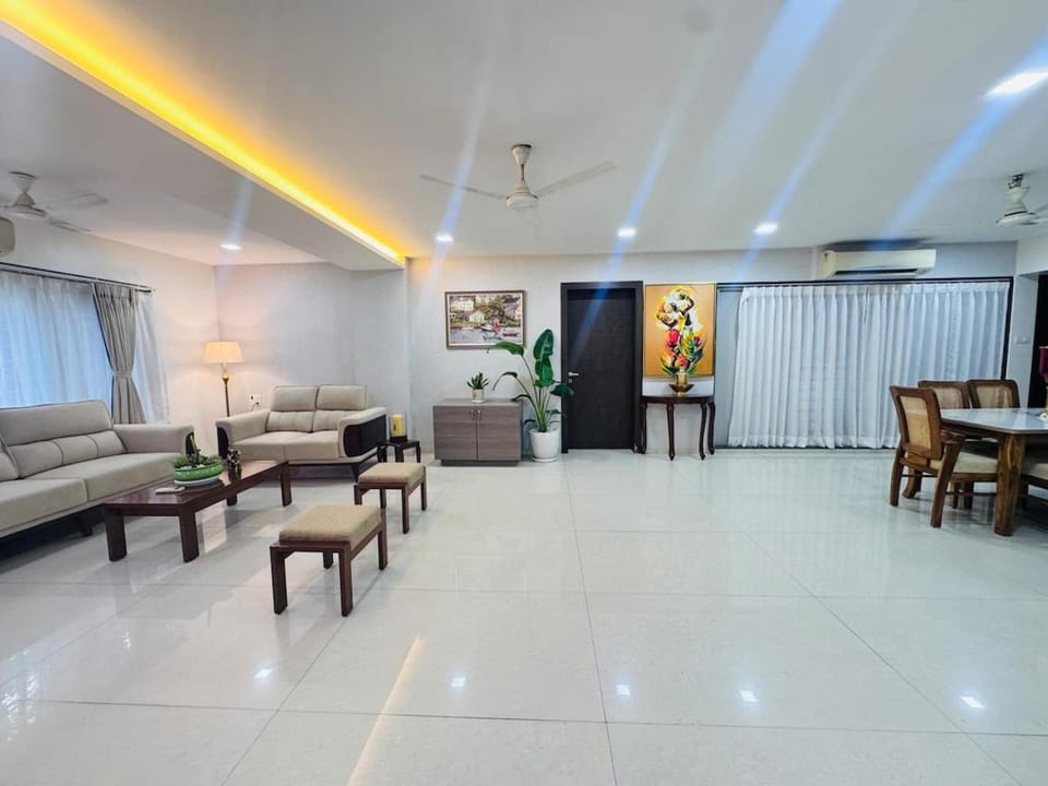 Woods A serene urban retreat in the heart of Pune Apartment in Pune