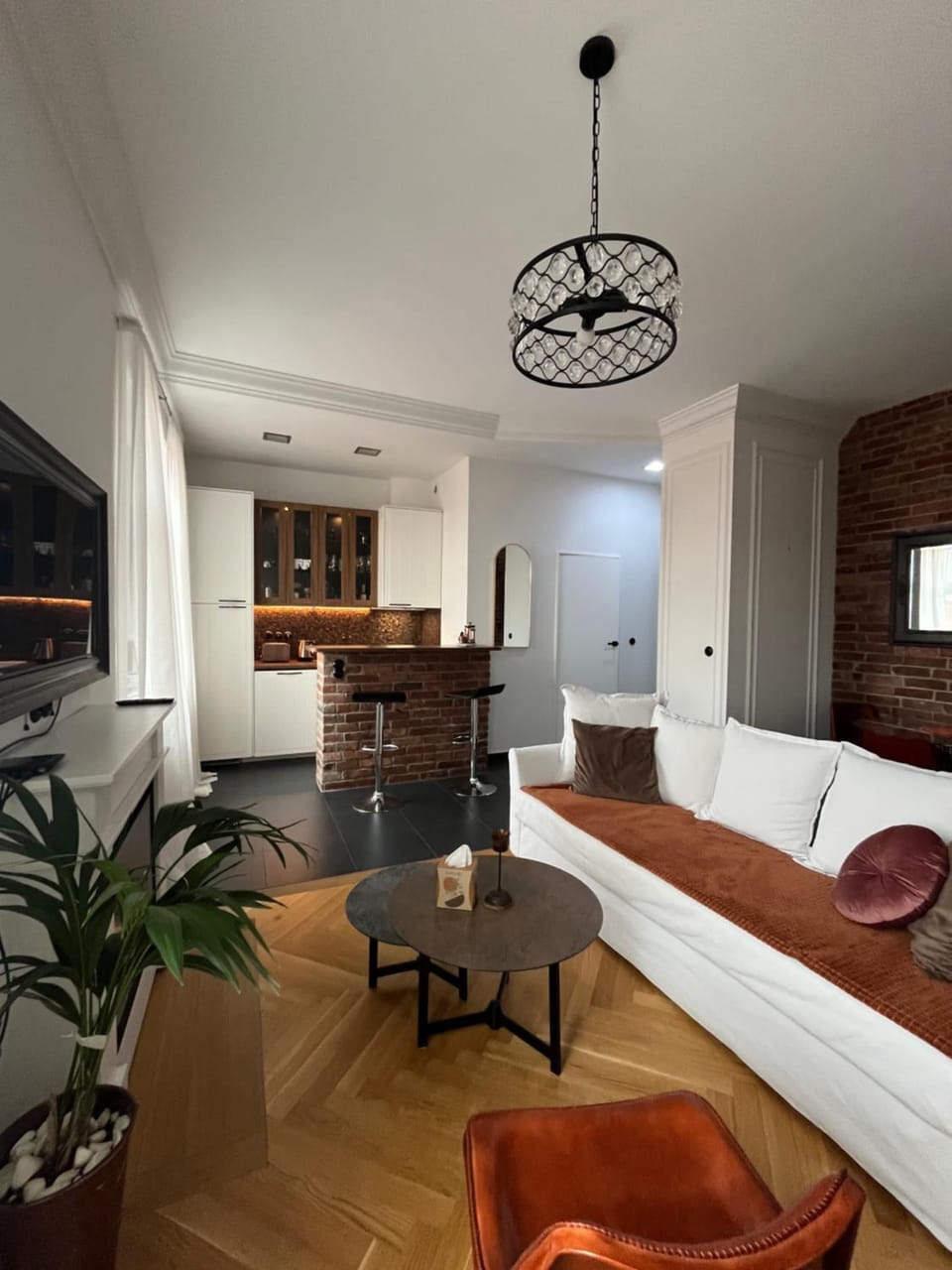 TV and multimedia, Living room, Seating area