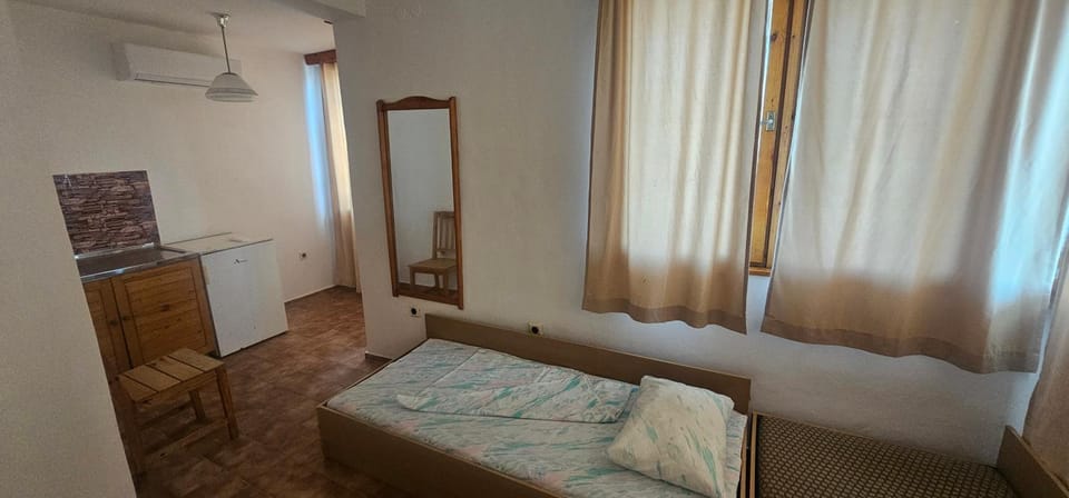 Атлас Bed and Breakfast in Varna Province