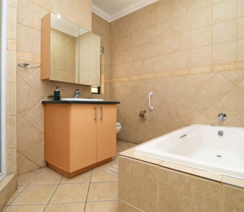 Maestro Heaven Apartment in Sandton
