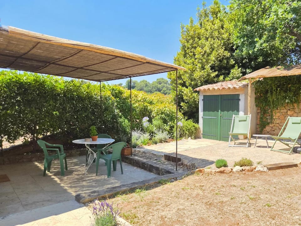 Studio indépendant avec jardin à Saint-Paul-de-Vence House in Saint Paul de Vence
