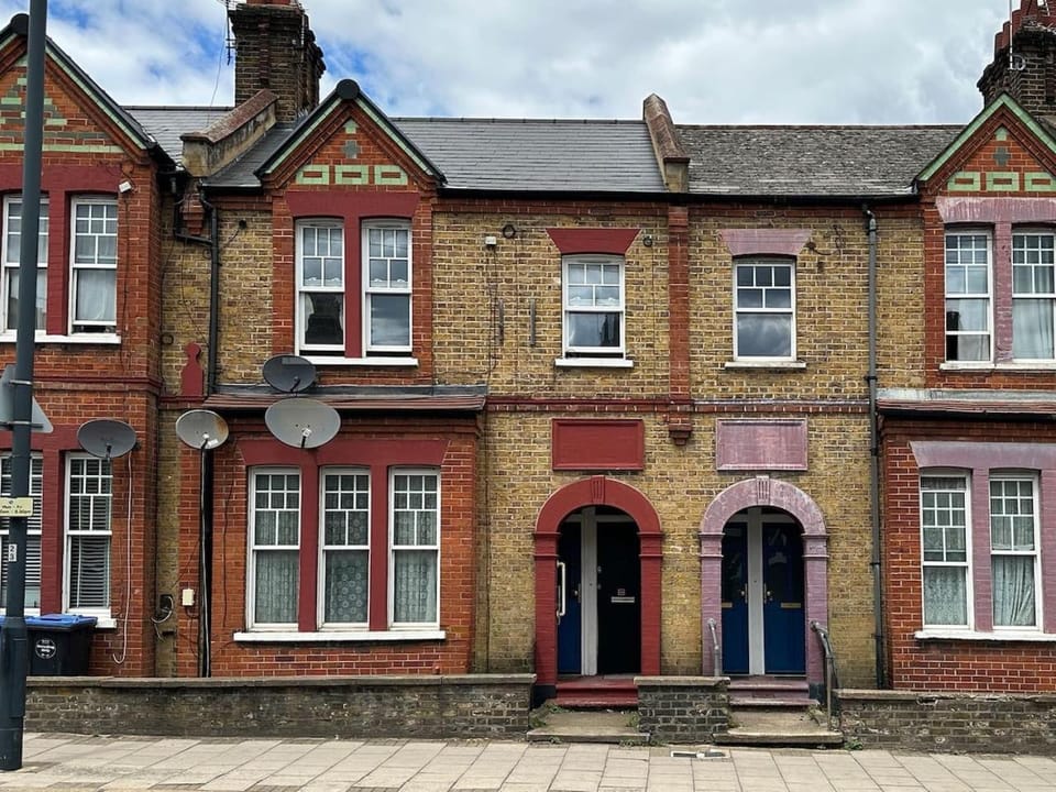 Stylish 2BD with Designer Kitchen near Kensal Rise Apartment in City of Westminster