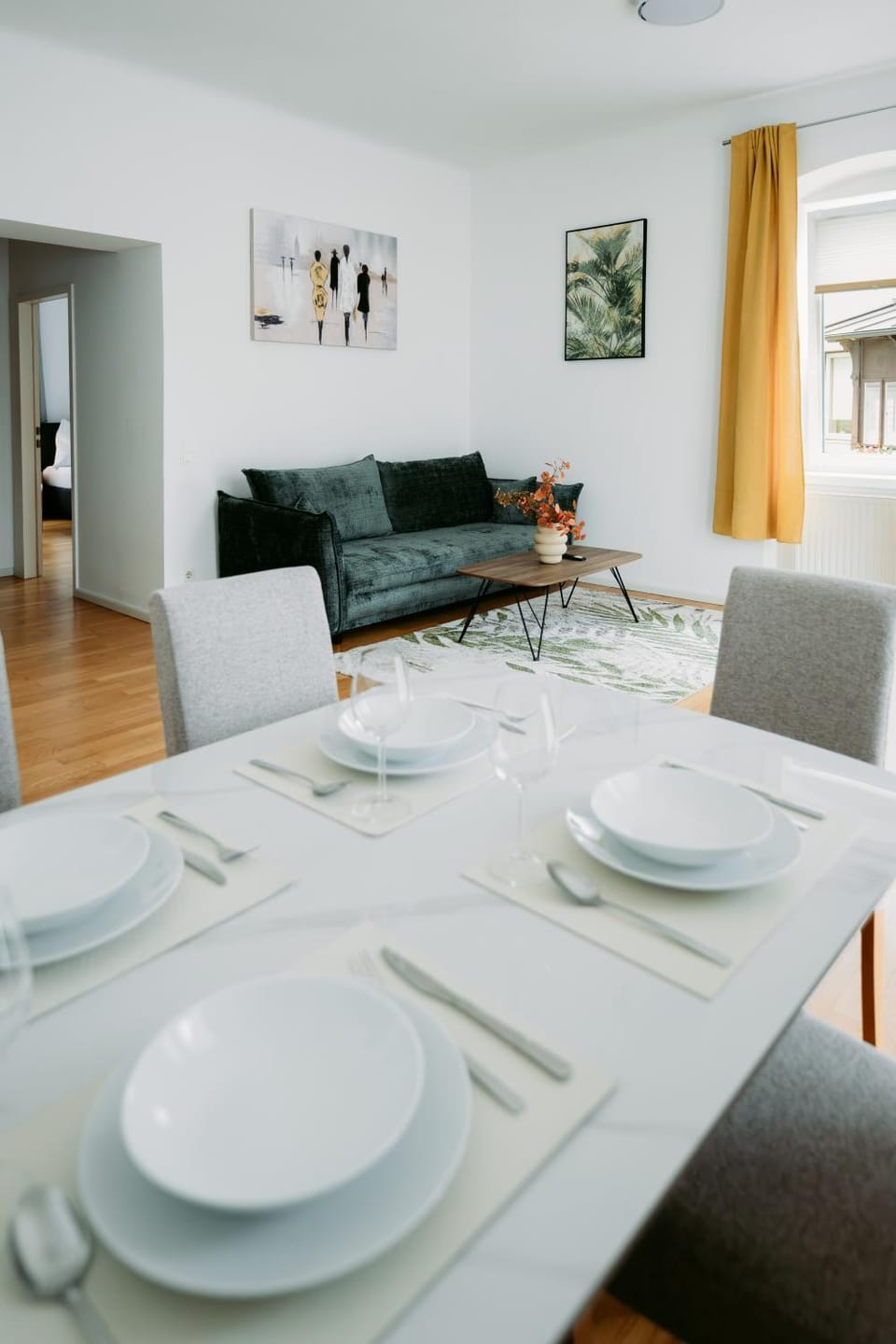 Living room, Dining area