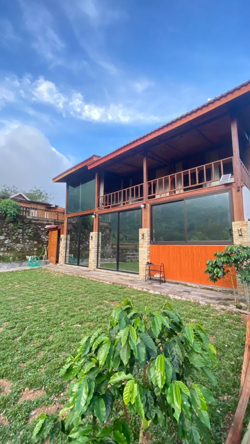 Property building, Garden, Garden view