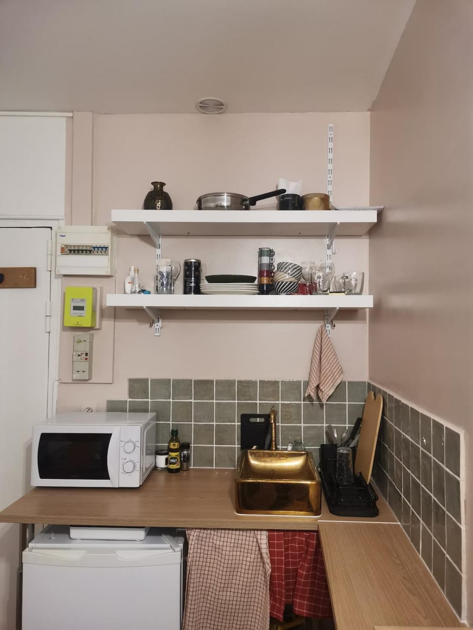 Cosy Studio in Artistic Belleville, Paris Apartment in Paris