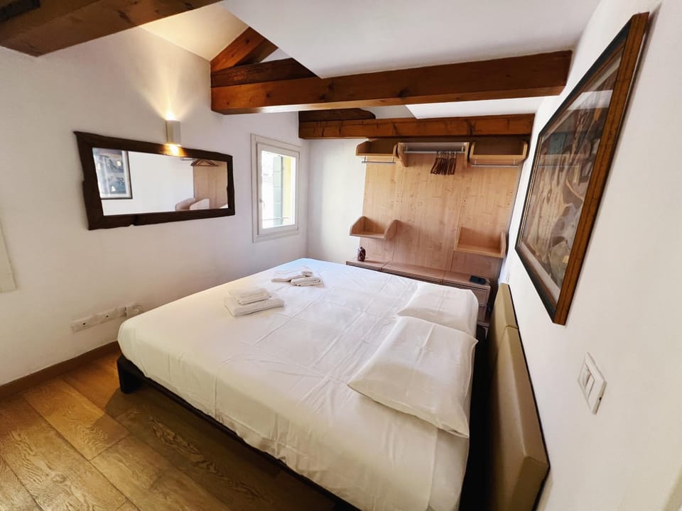 Bed, Photo of the whole room, Bedroom, towels, wardrobe