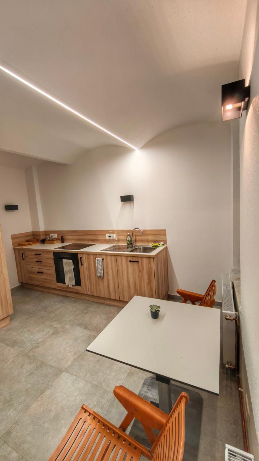 Kitchen or kitchenette, Communal kitchen, stove, kitchen