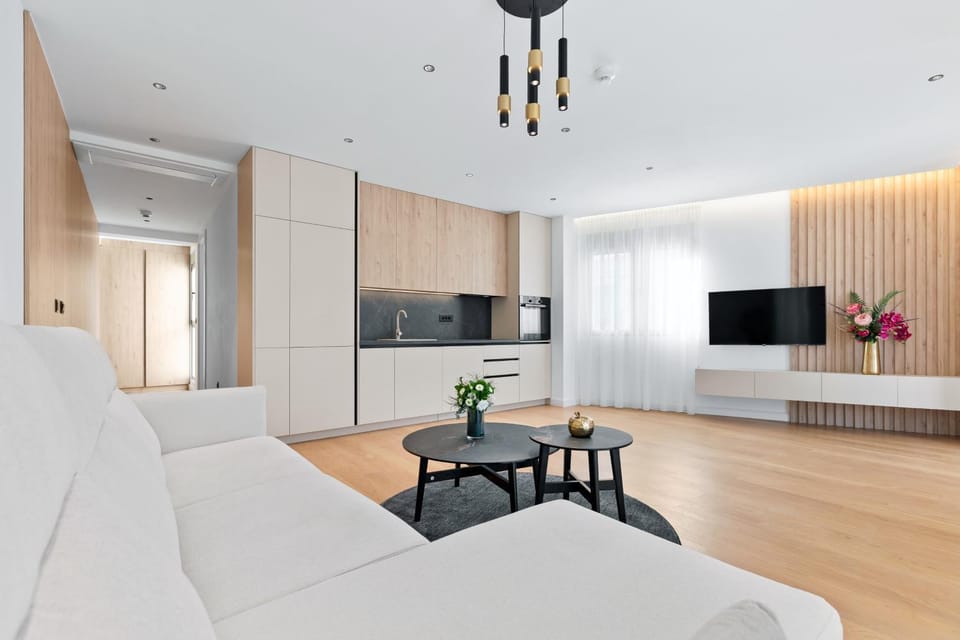 TV and multimedia, Kitchen or kitchenette, Living room