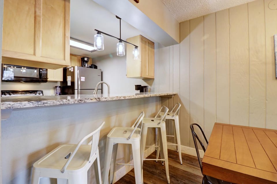 CM325 Twenty Nine Copper Mtn Inn- Pet Friendly Apartment in Summit County