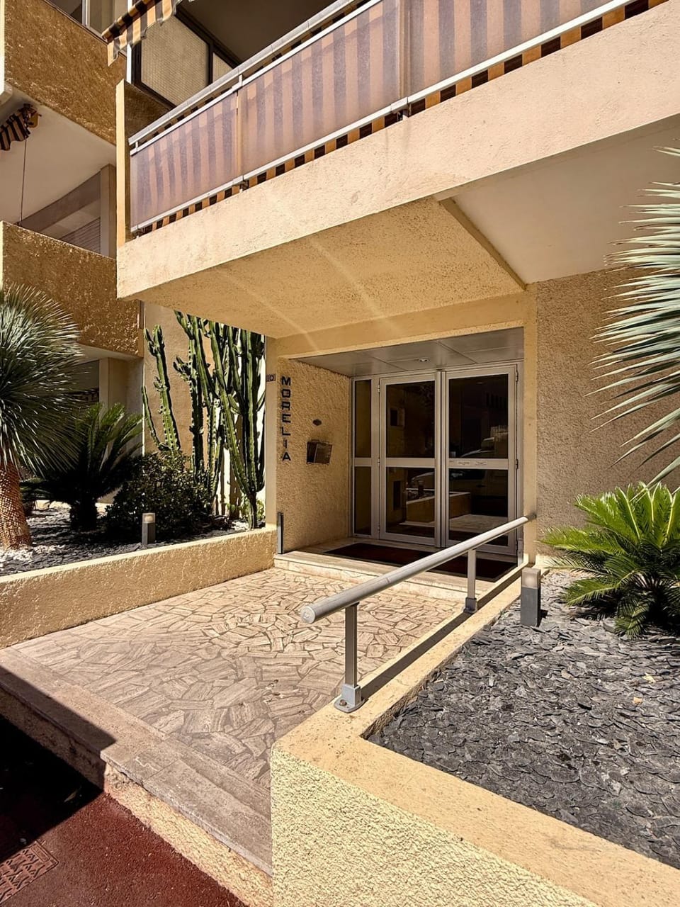 Le Morelia By ApiRent #Terrasse #Climatisation #Wifi Apartment in Cannes