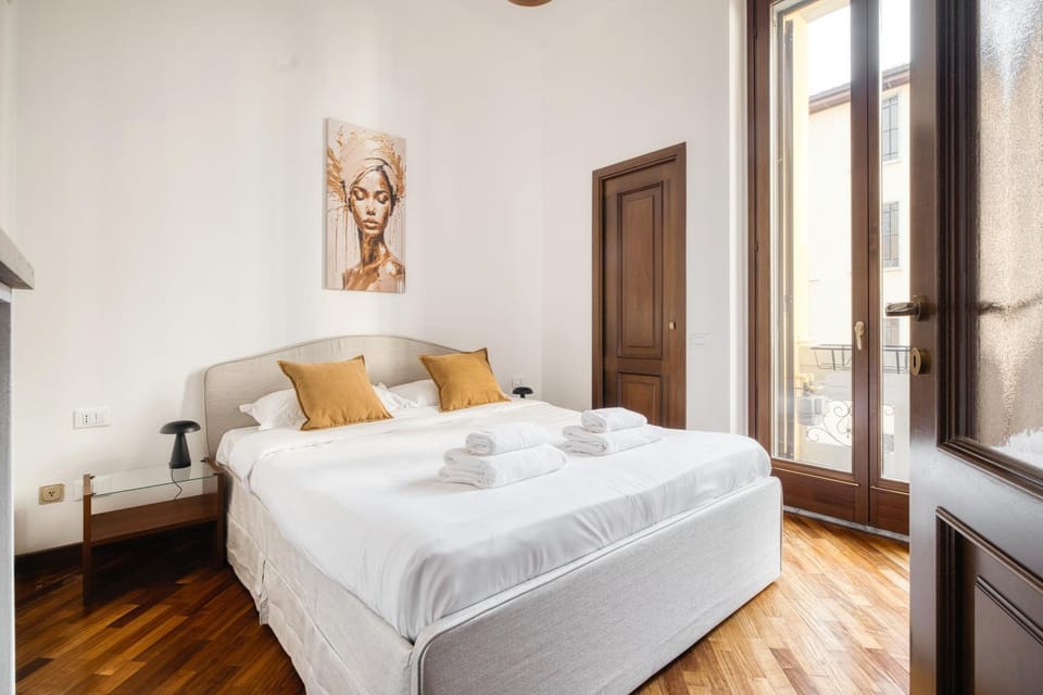 Bed, Photo of the whole room, Bedroom, towels, wardrobe