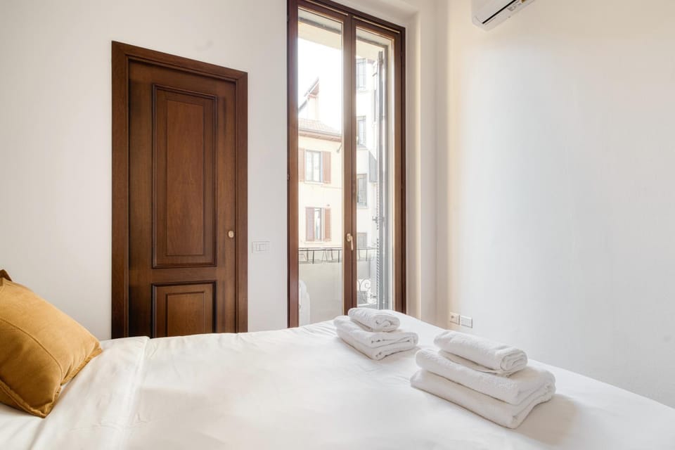 Bed, Photo of the whole room, Bedroom, towels, wardrobe