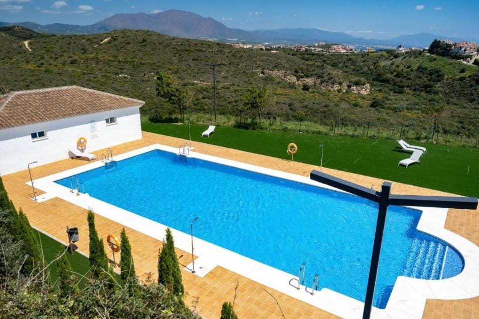Garden, Mountain view, Swimming pool