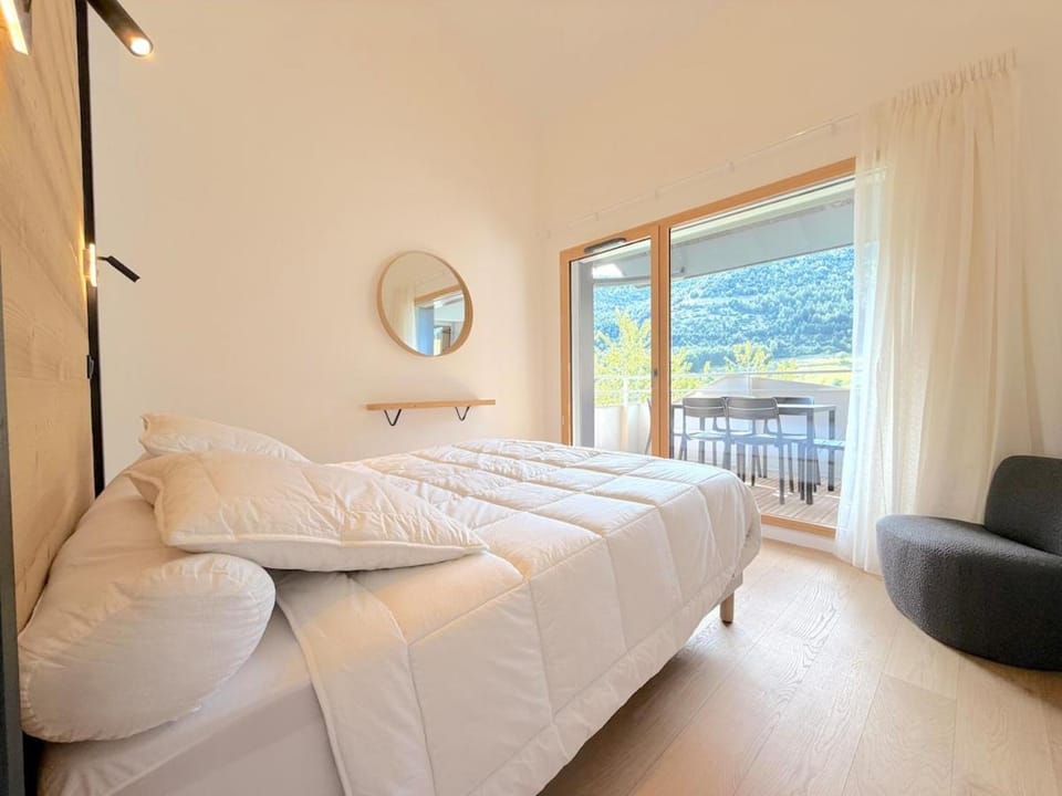 T3 neuf et calme - Vue sublime et garage privé Apartment in Huez