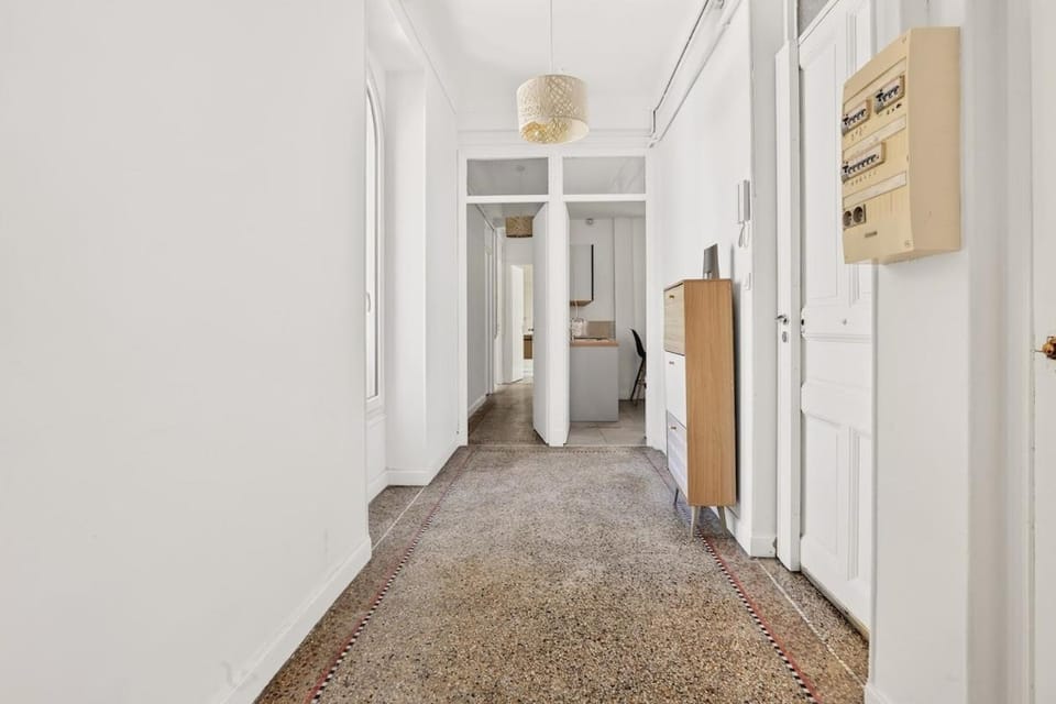 Chaleureux T3 à 15 min de la plage - Nice Ouest Apartment in Nice