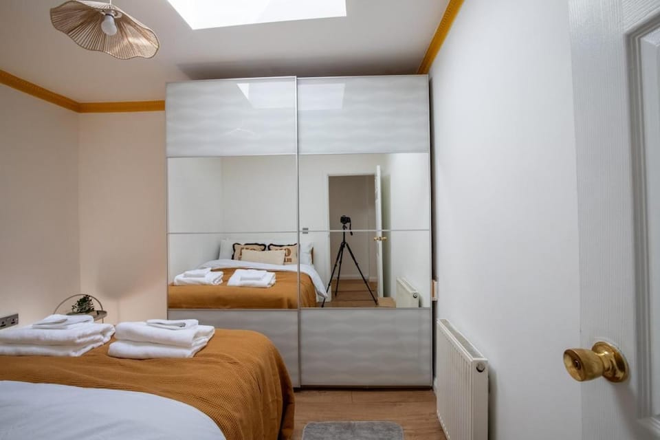 Bed, Photo of the whole room, Bedroom, towels, wardrobe