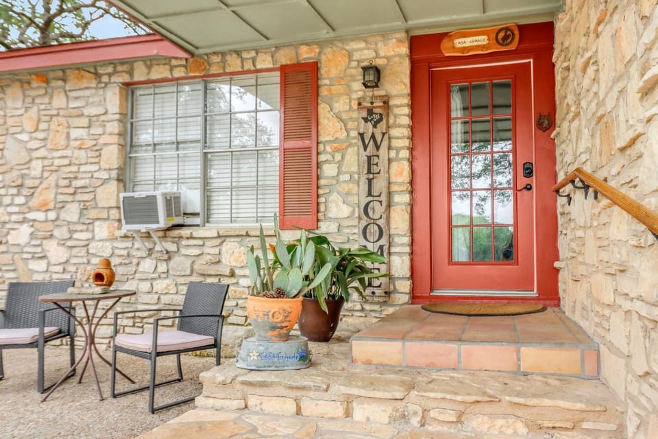 Hillsedge Haciendas - Entire Property House in Wimberley