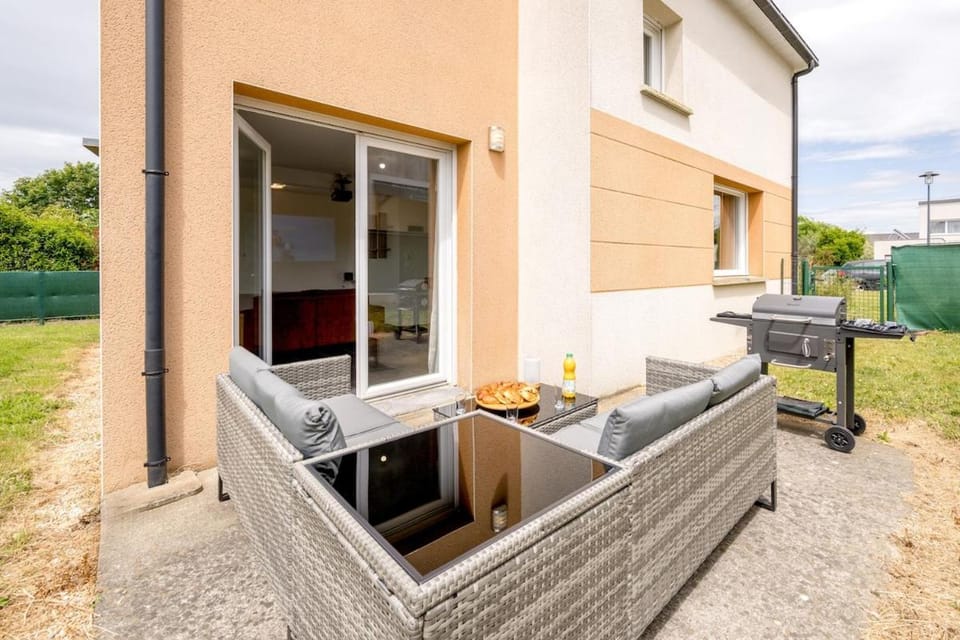 Les Fauvettes I Maison cosy avec jardin et cinéma Apartment in Brittany