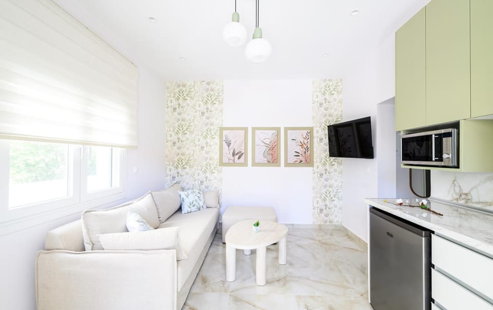 TV and multimedia, Living room, Dining area