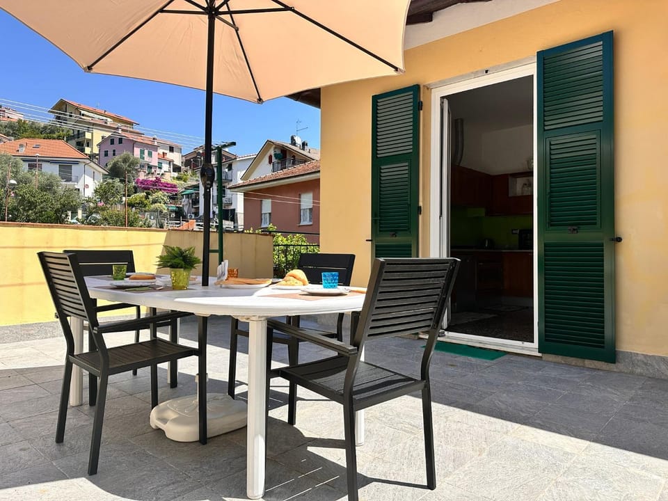 Balcony/Terrace, Dining area