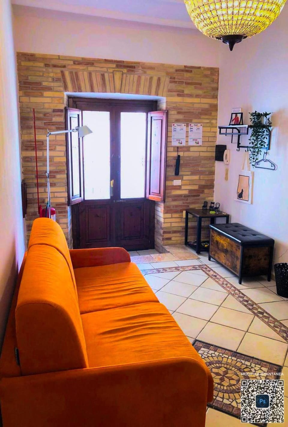 Living room, Photo of the whole room, Seating area