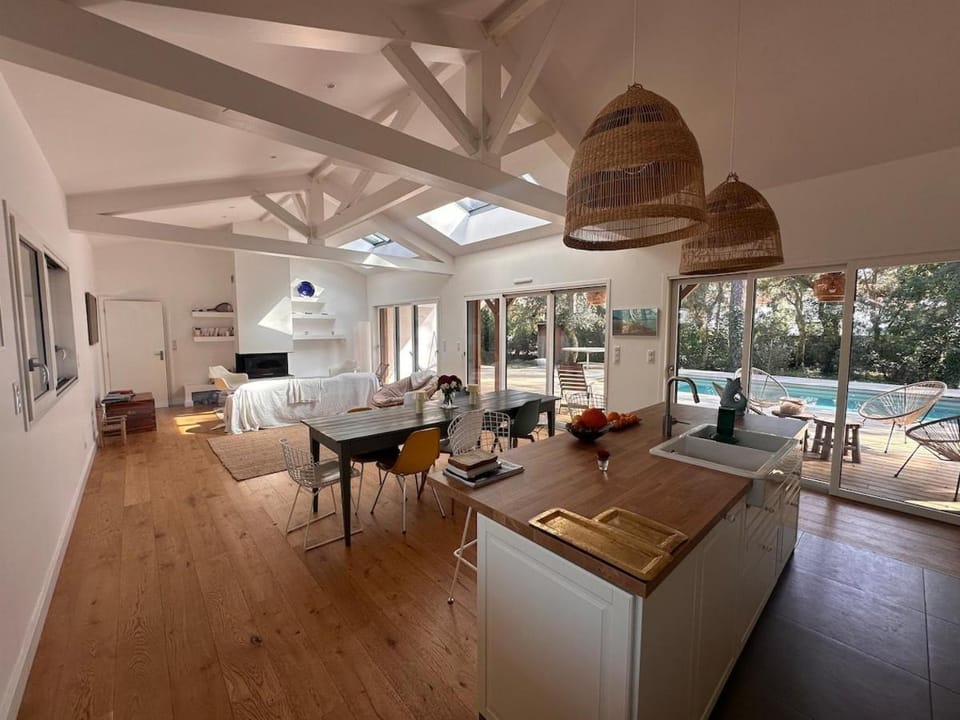Villa Qapata near Lake Hossegor House in Hossegor